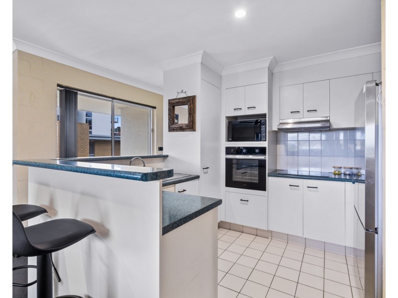 10/18 Garrick Street, Coolangatta QLD 4225