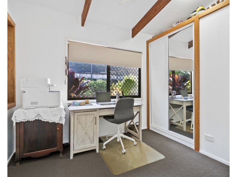 34 Lakeview Parade, Tweed Heads South NSW 2486