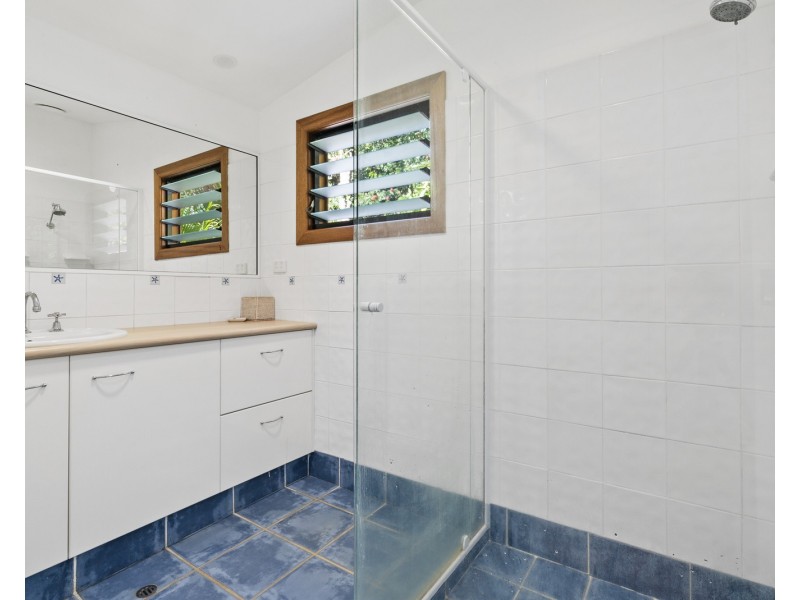 34 Lakeview Parade, Tweed Heads South NSW 2486