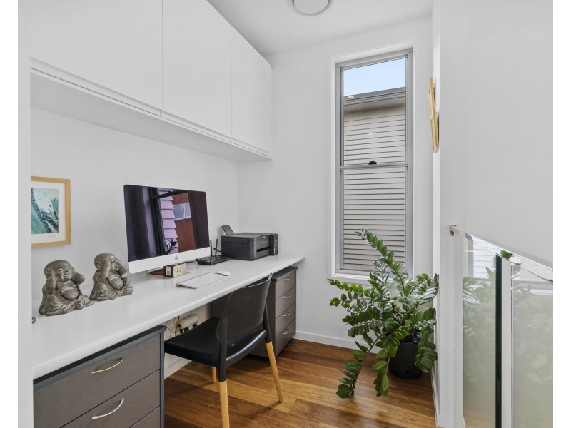 2/30 Coolangatta Road, Coolangatta QLD 4225