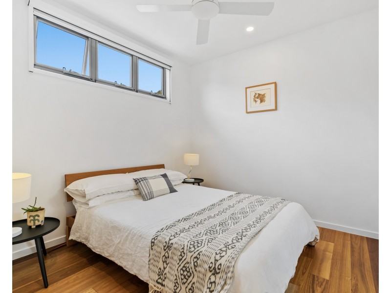 2/30 Coolangatta Road, Coolangatta QLD 4225