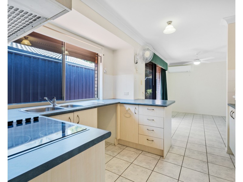 1/6 Merlot Court, Tweed Heads South NSW 2486