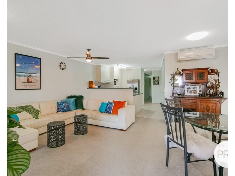 2/52 Pacific Parade, Bilinga QLD 4225