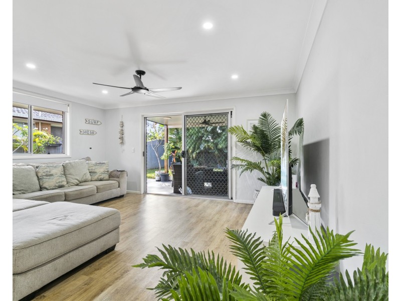 1/23 Blue Waters Crescent, Tweed Heads West NSW 2485