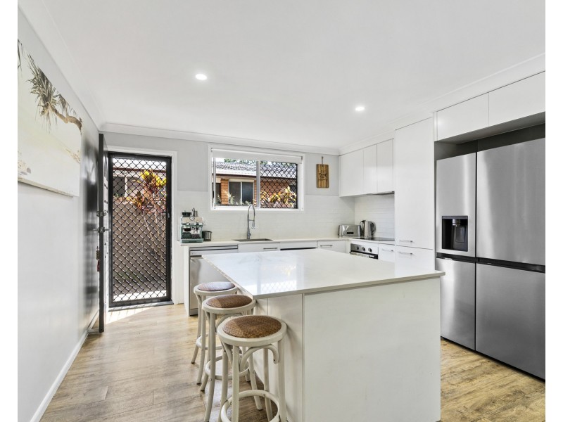 1/23 Blue Waters Crescent, Tweed Heads West NSW 2485