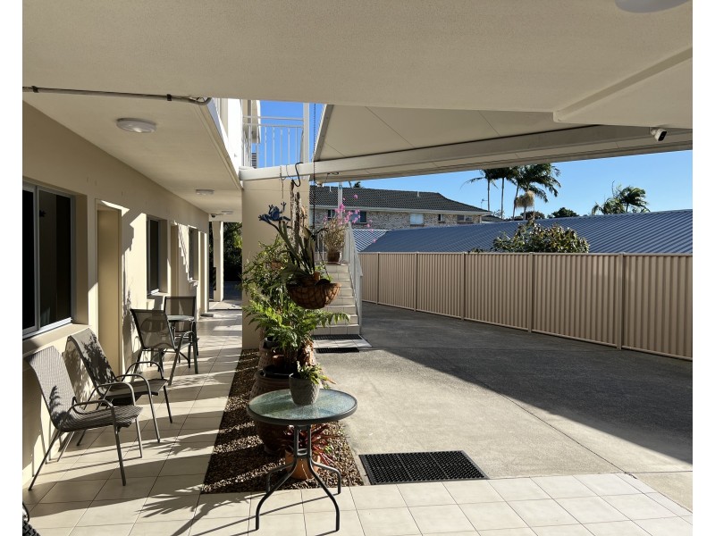 13 Minjungbal Drive, Tweed Heads South NSW 2486