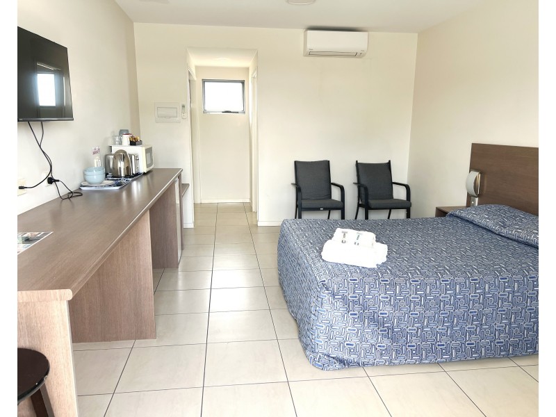 13 Minjungbal Drive, Tweed Heads South NSW 2486