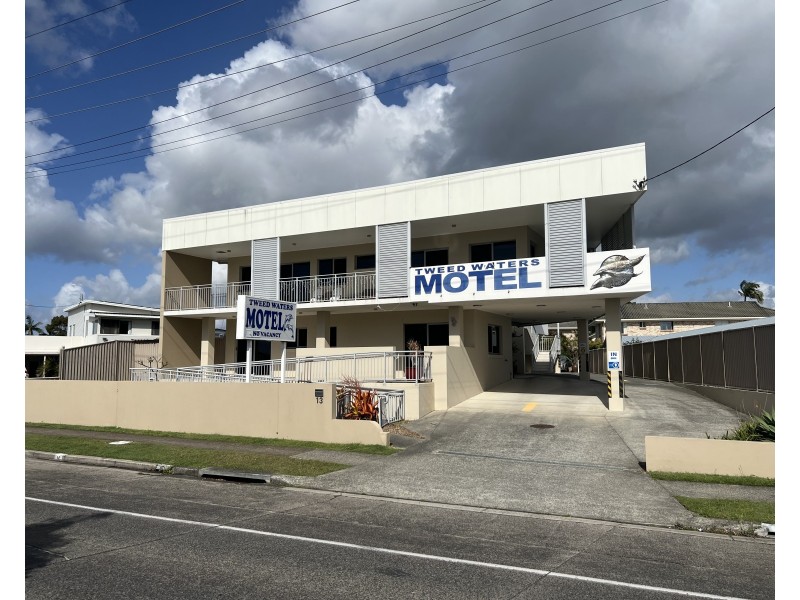 13 Minjungbal Drive, Tweed Heads South NSW 2486