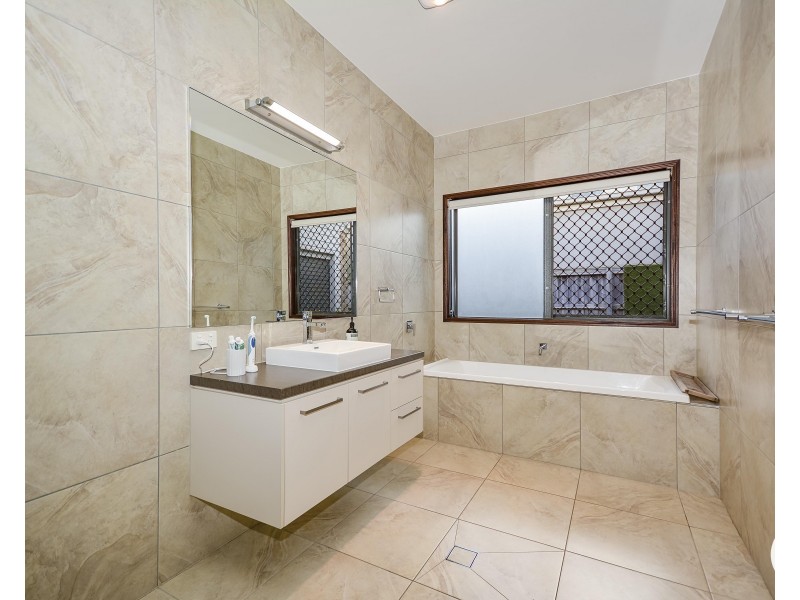 328 Casuarina Way, Casuarina NSW 2487