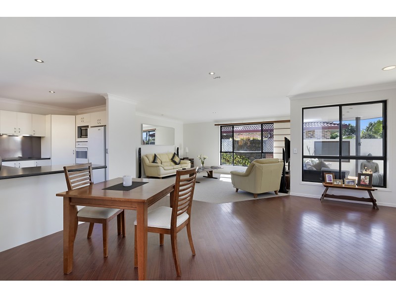 2/4 Sandbank Place, Kingscliff NSW 2487