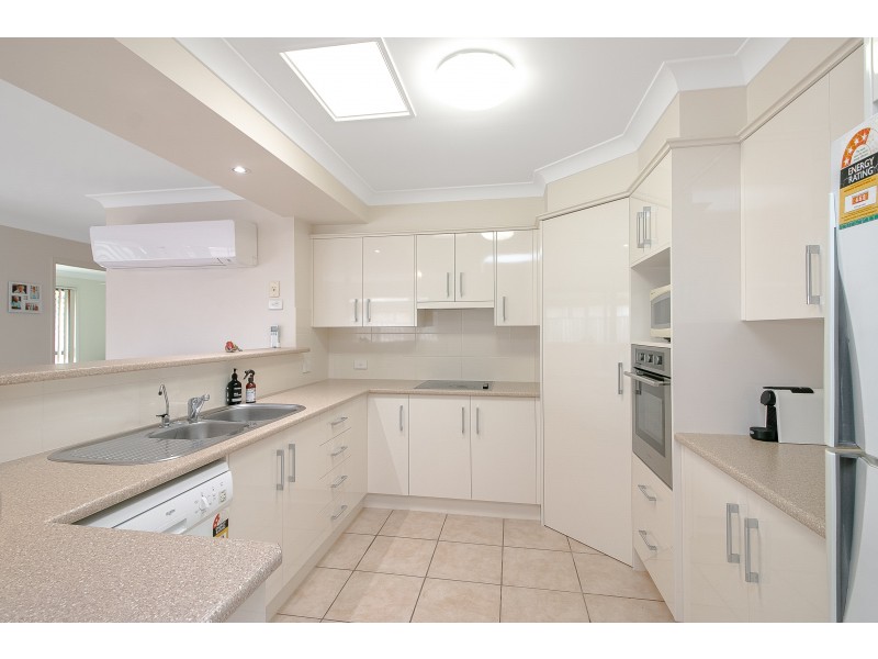 13 Narara Crescent, Banora Point NSW 2486