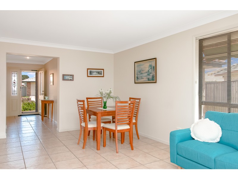 13 Narara Crescent, Banora Point NSW 2486