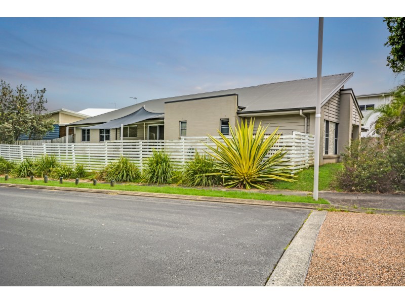 634 Casuarina Way, Casuarina NSW 2487