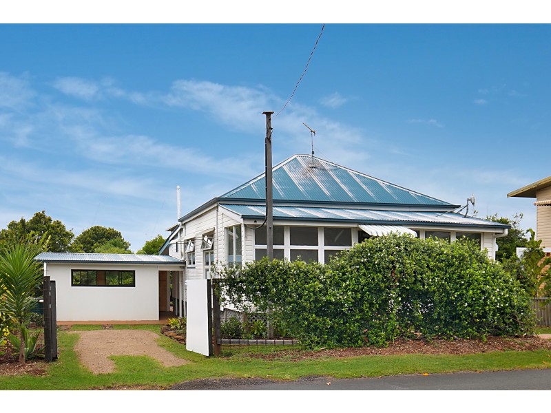 10 Crescent Street, Cudgen NSW 2487