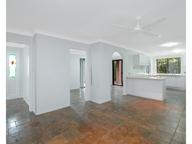 17 Lakeview Parade, Tweed Heads South NSW 2486