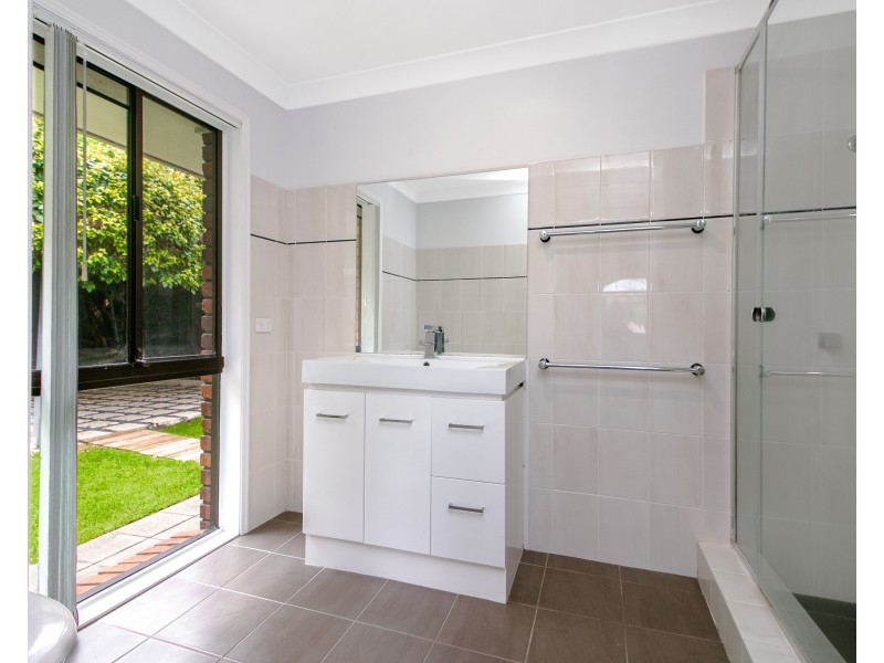 17 Lakeview Parade, Tweed Heads South NSW 2486