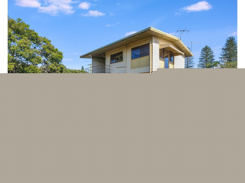 8 Crescent Street, Cudgen NSW 2487