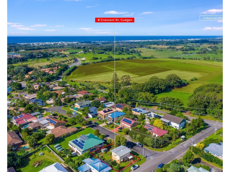 8 Crescent Street, Cudgen NSW 2487