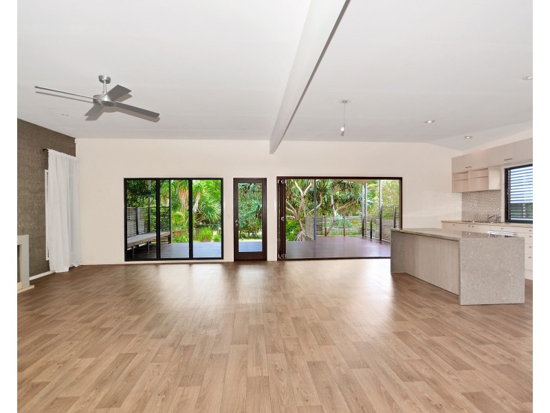 6 Hyndes Lane, Casuarina NSW 2487