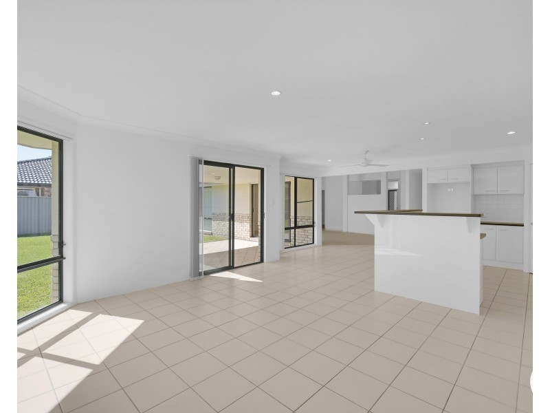 13 Suffolk Parade, Pottsville NSW 2489