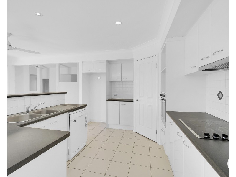 13 Suffolk Parade, Pottsville NSW 2489