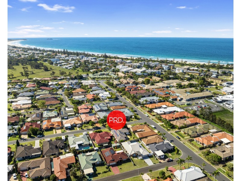 6 Shore Place, Kingscliff NSW 2487