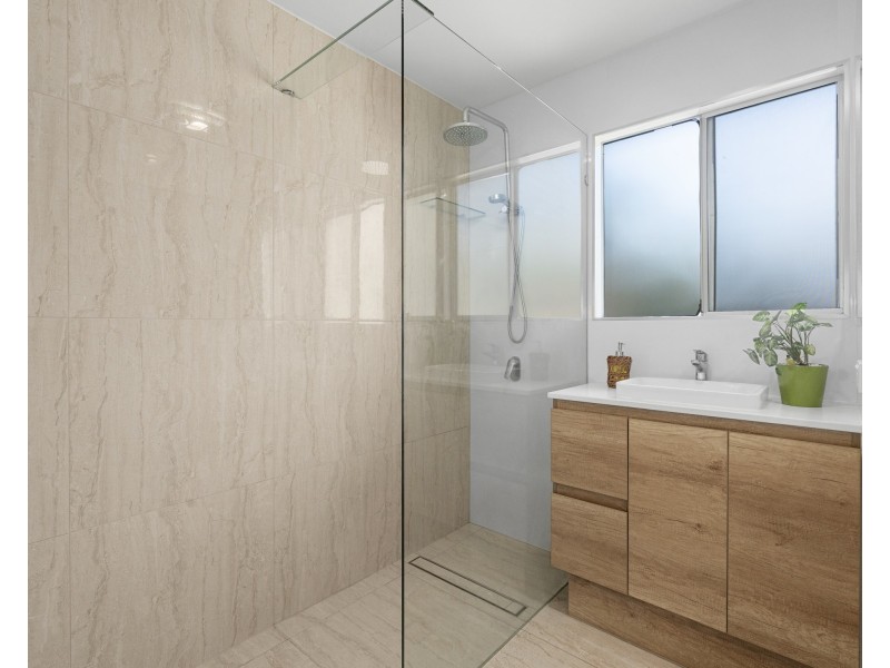 8 Terrace Street, Chinderah NSW 2487