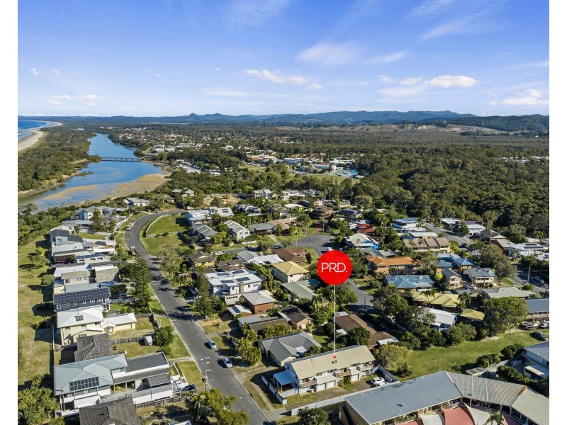 2/32 Elanora Avenue, Pottsville NSW 2489
