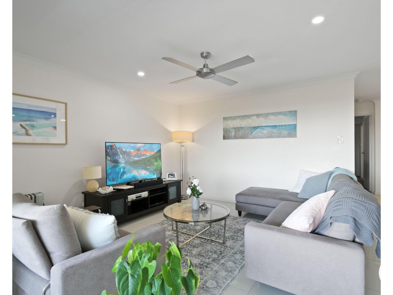 2/43 Newcastle Drive, Pottsville NSW 2489