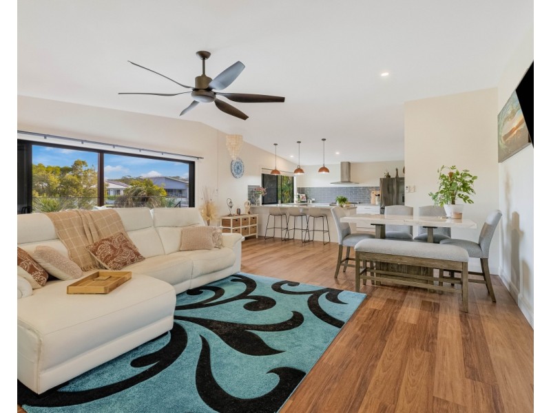 14 Rosewood Avenue, Bogangar NSW 2488