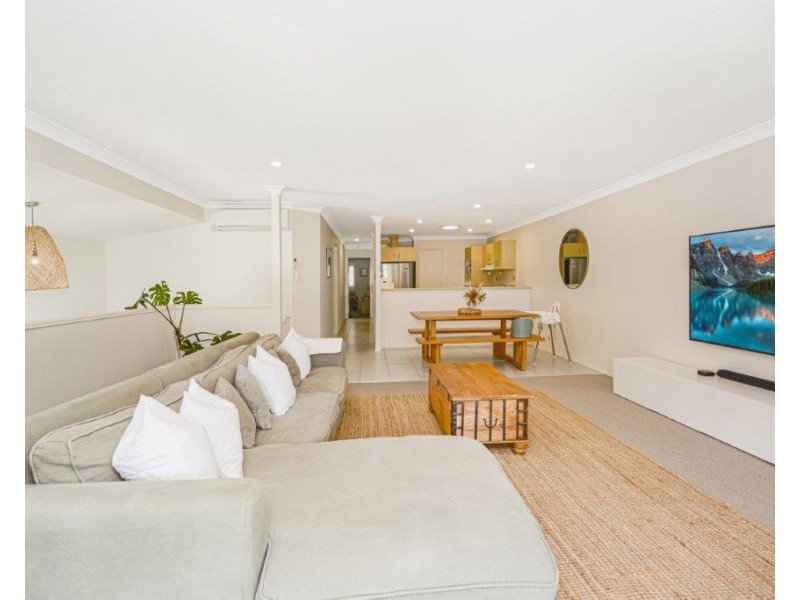 2/43 Kildare Drive, Banora Point NSW 2486