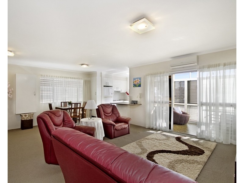 2/16 Endeavour Parade, Tweed Heads NSW 2485