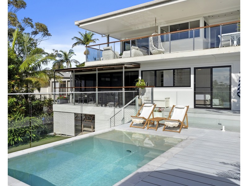 19 Hibiscus Parade, Banora Point NSW 2486