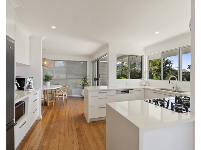 19 Hibiscus Parade, Banora Point NSW 2486