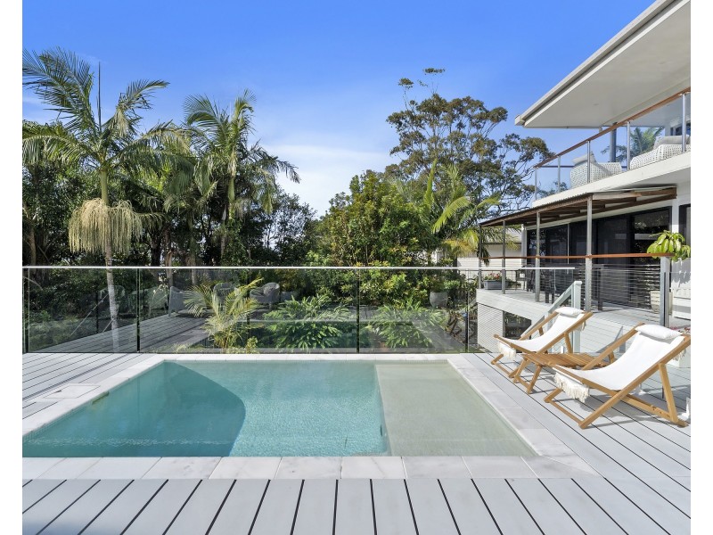 19 Hibiscus Parade, Banora Point NSW 2486