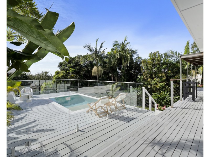 19 Hibiscus Parade, Banora Point NSW 2486