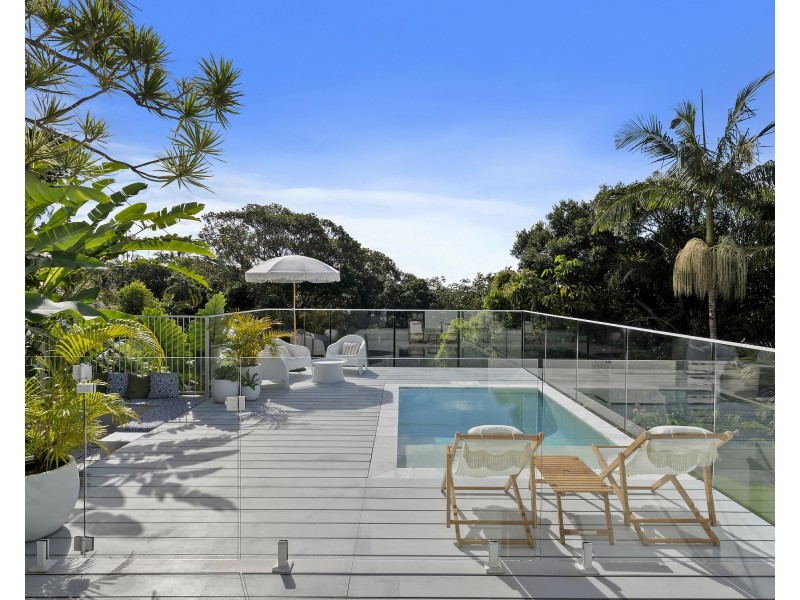 19 Hibiscus Parade, Banora Point NSW 2486