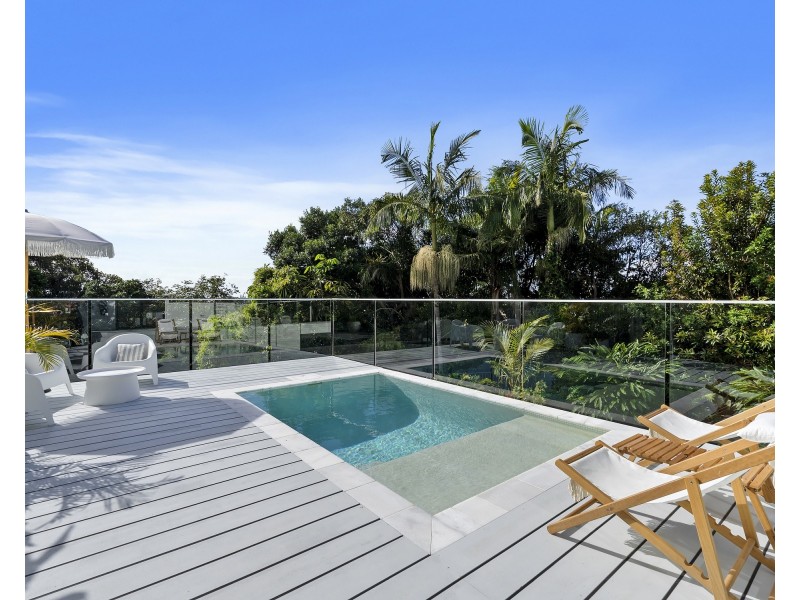 19 Hibiscus Parade, Banora Point NSW 2486