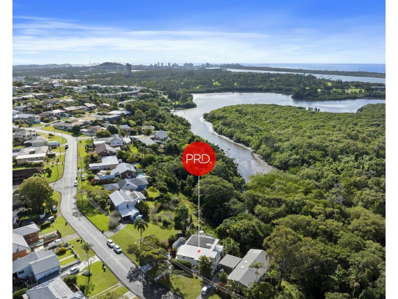 19 Hibiscus Parade, Banora Point NSW 2486