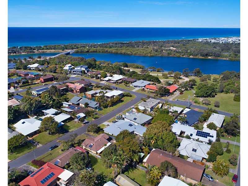 42 Gibson Street, Kingscliff NSW 2487