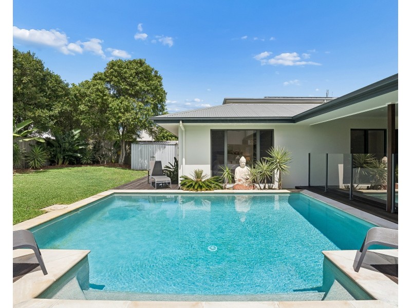 8 Acolus Court, Casuarina NSW 2487