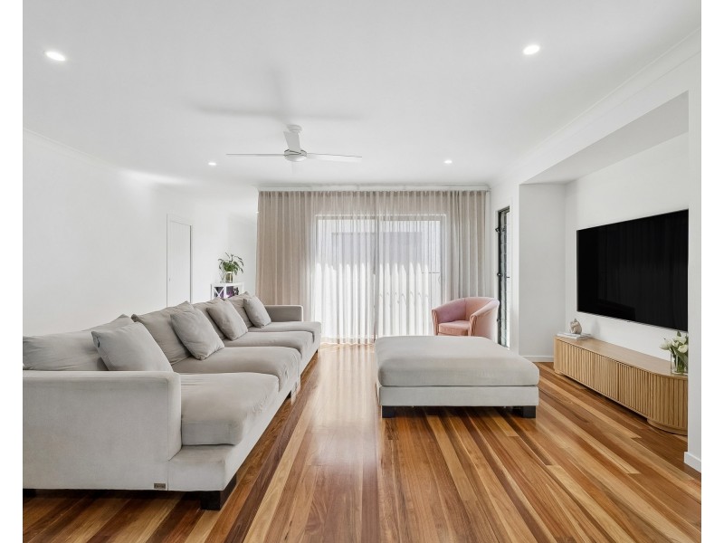 8 Acolus Court, Casuarina NSW 2487
