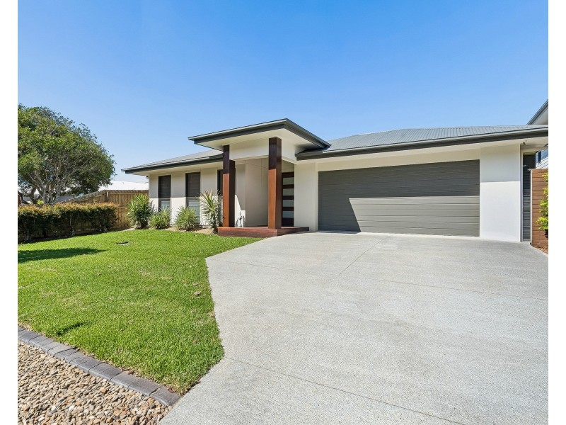 8 Acolus Court, Casuarina NSW 2487