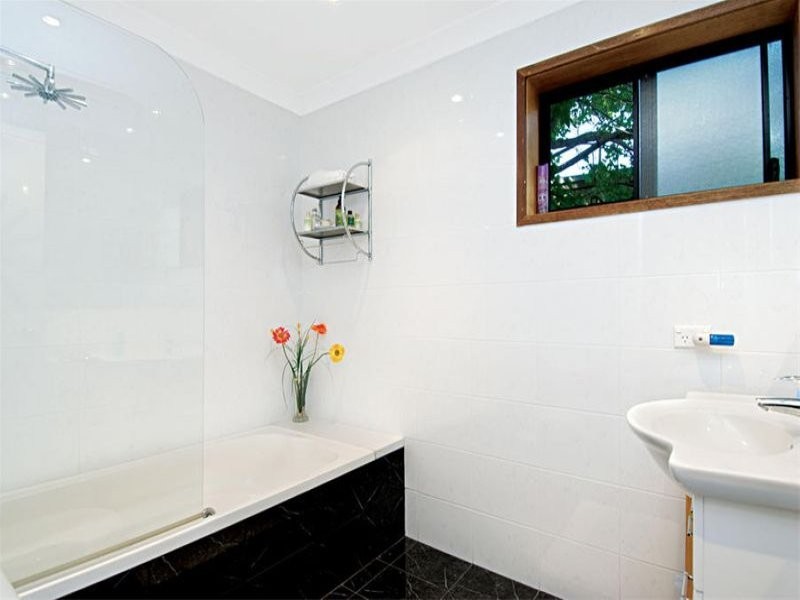 95 Ryan Place, Beacon Hill NSW 2100