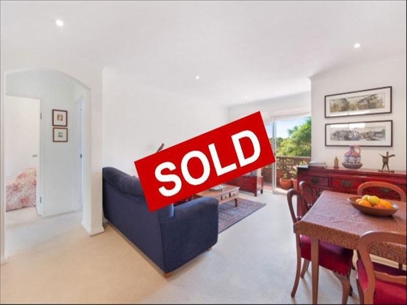 12/80 Wyadra Ave, Freshwater NSW 2096