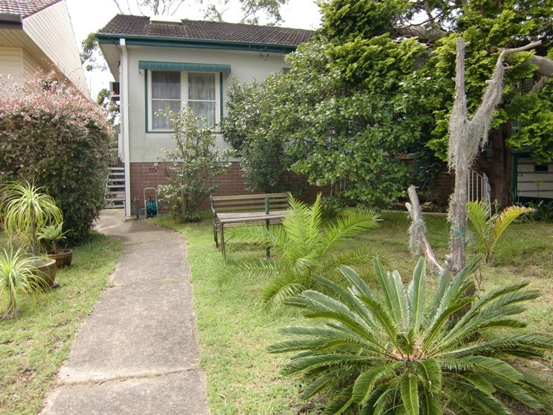 16 Chalmers Avenue, Beacon Hill NSW 2100