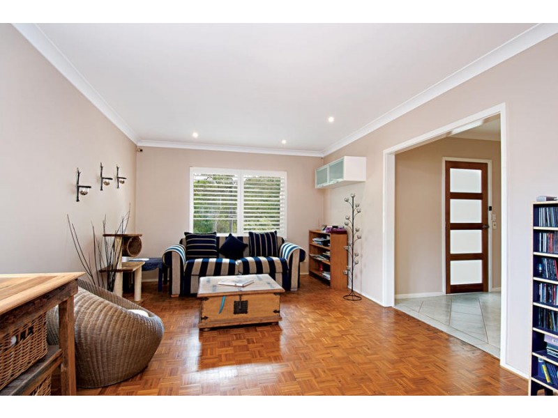 8 Flitton Valley Close, Frenchs Forest NSW 2086