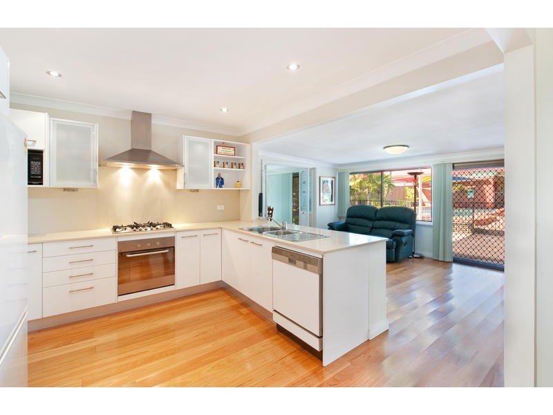 83 Dareen St, Frenchs Forest NSW 2086