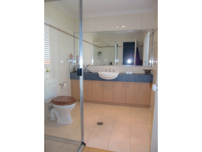 4 Laurie Place, Belrose NSW 2085