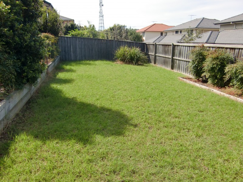 4 Laurie Place, Belrose NSW 2085